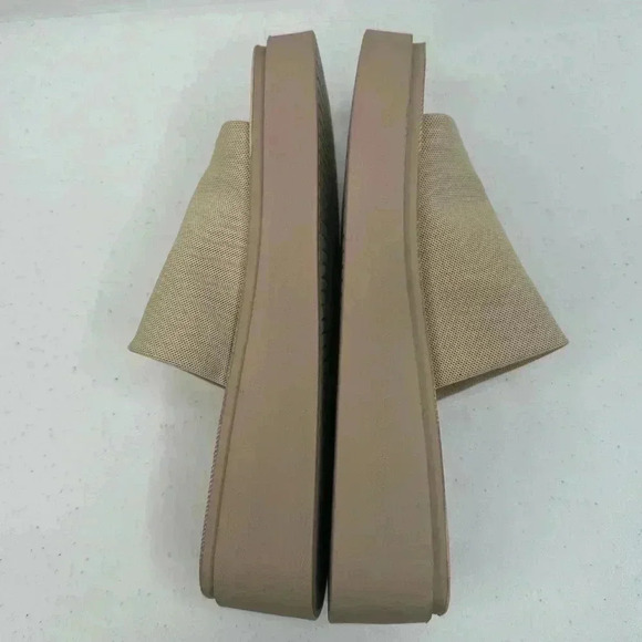 NEW CUSHIONAIRE Women's Pia Platform Sandals with +Memory Foam Insoles Size 11 M - Picture 6 of 12